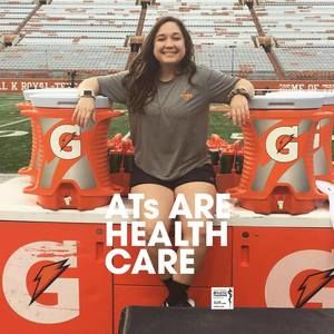 Meet your Posher, Alexis